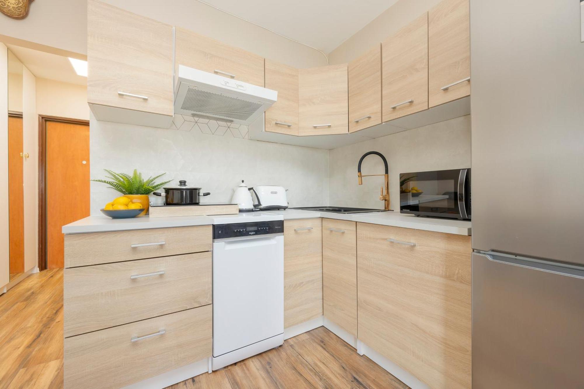 Zoliborz Modern Apartment 8Th Floor By Noclegi Renters 华沙 外观 照片