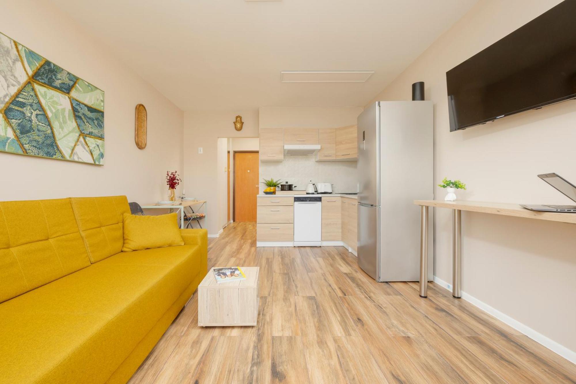 Zoliborz Modern Apartment 8Th Floor By Noclegi Renters 华沙 外观 照片