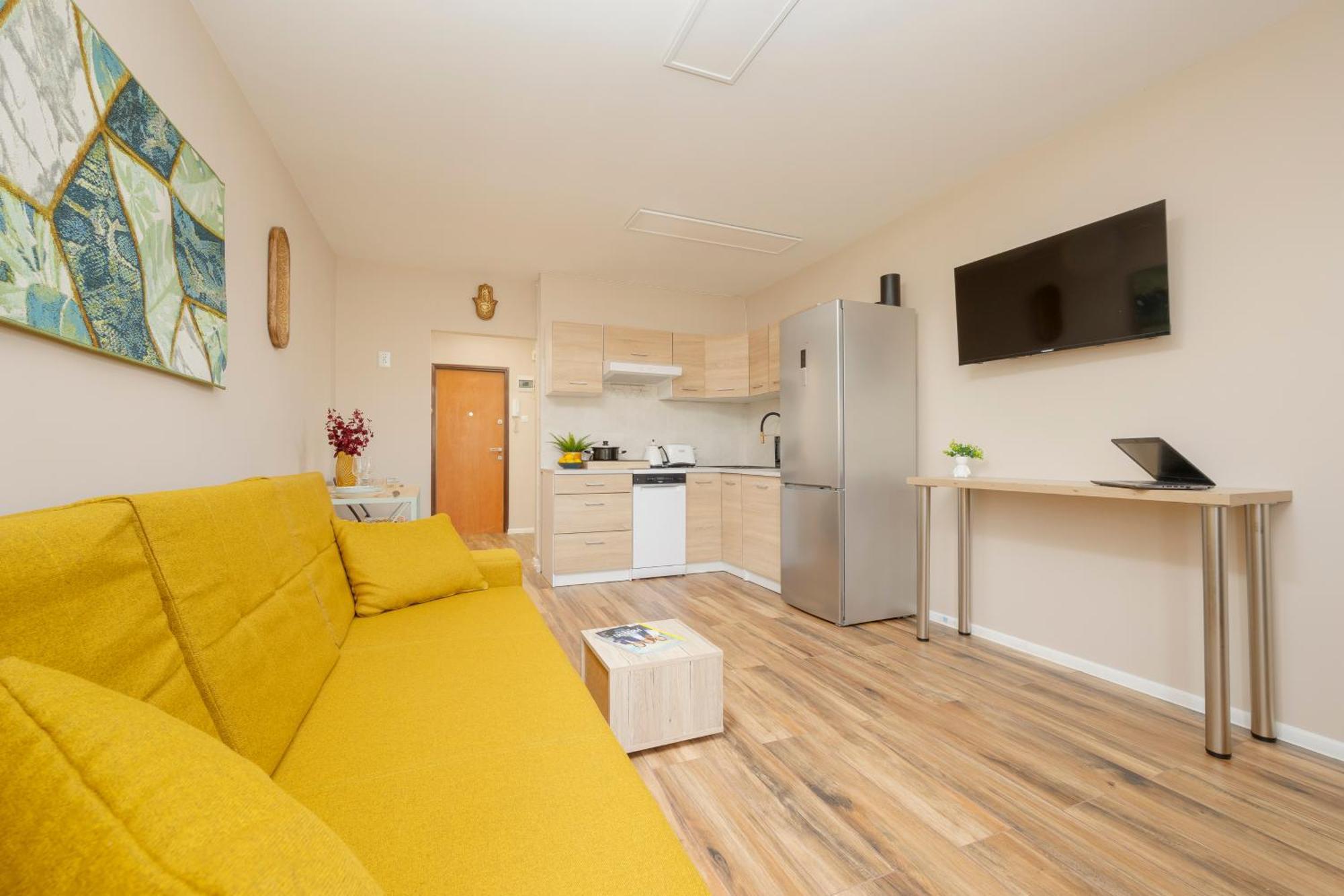 Zoliborz Modern Apartment 8Th Floor By Noclegi Renters 华沙 外观 照片